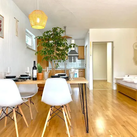 Apartamento Butler * Bohemian Spirit In The Alps * Netflix *