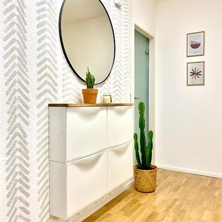 公寓 Butler * Bohemian Spirit In The Alps * Netflix *