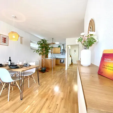 Best Butler * Bohemian Spirit In the Alps * Netflix Apartment