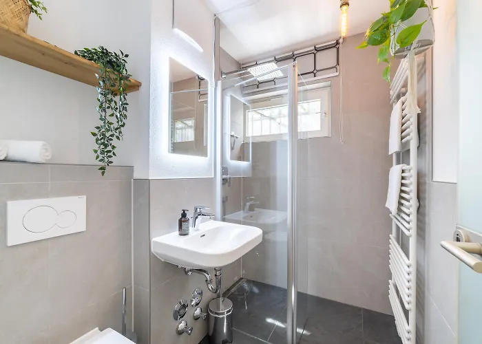 Butler * Bohemian Spirit In The Alps * Netflix Füssen